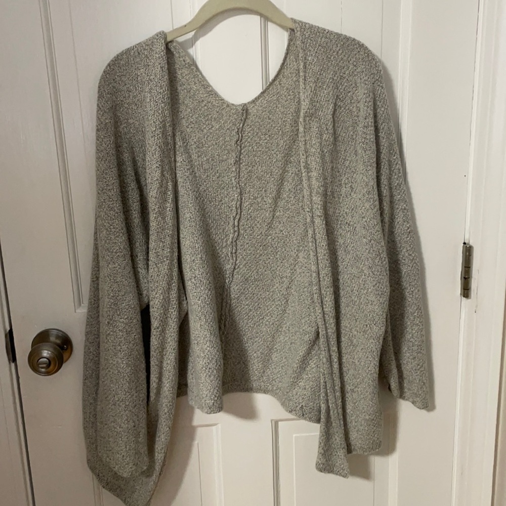 Cardigan/Sweater